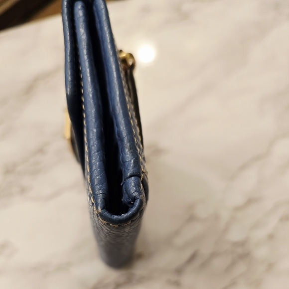 Dooney And Bourke Pebble Grain Flap Wallet Azure Blue - Picture 5 of 12